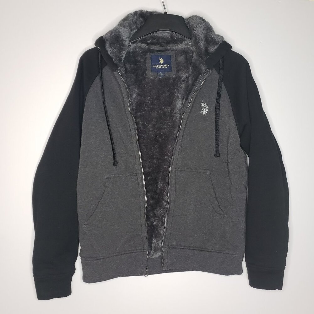 NWOT U.S. POLO ASSN. Men's S Contrast Raglan Sleeve Fleece Hoodie Black and Grey